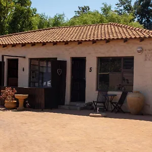 New Hunters Moon 3* Kraaifontein